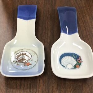 Pair of Otagiri Seashell, spoon rest one vintage with chip one more current perf